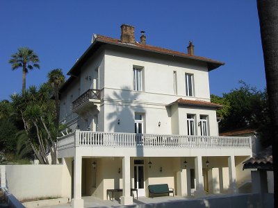 New large luxury villa in central Cannes